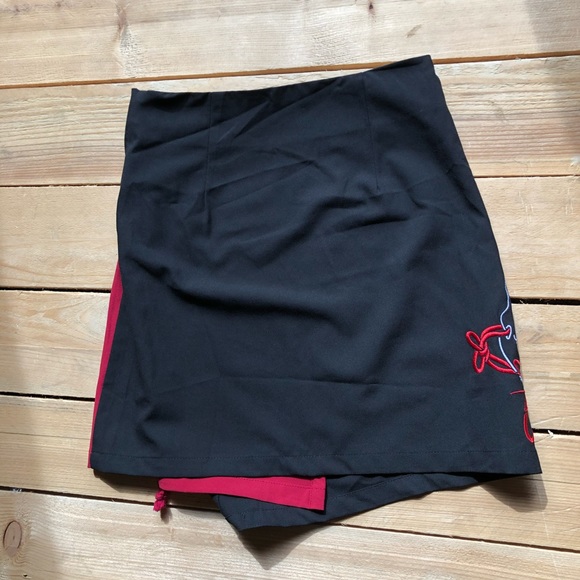 IY Black & Red Kitsune Laceup Keychain Skirt - Picture 2 of 2